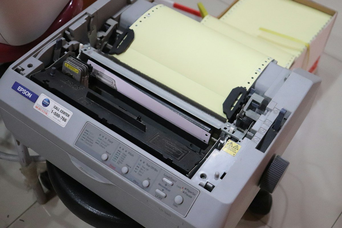 طابعة ألوان HP احترافية